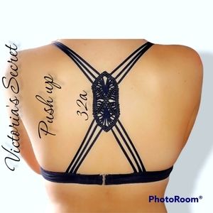 Victoria's Secret bikini bathing suit top padded push up 32a macrame